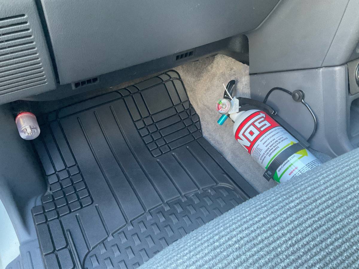 Mitsubishi-pajero-diesel-1992-white-16