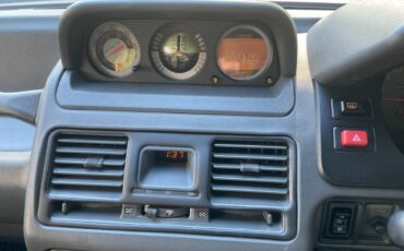 Mitsubishi-pajero-diesel-1992-white-17