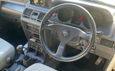 Mitsubishi-pajero-diesel-1992-white-4