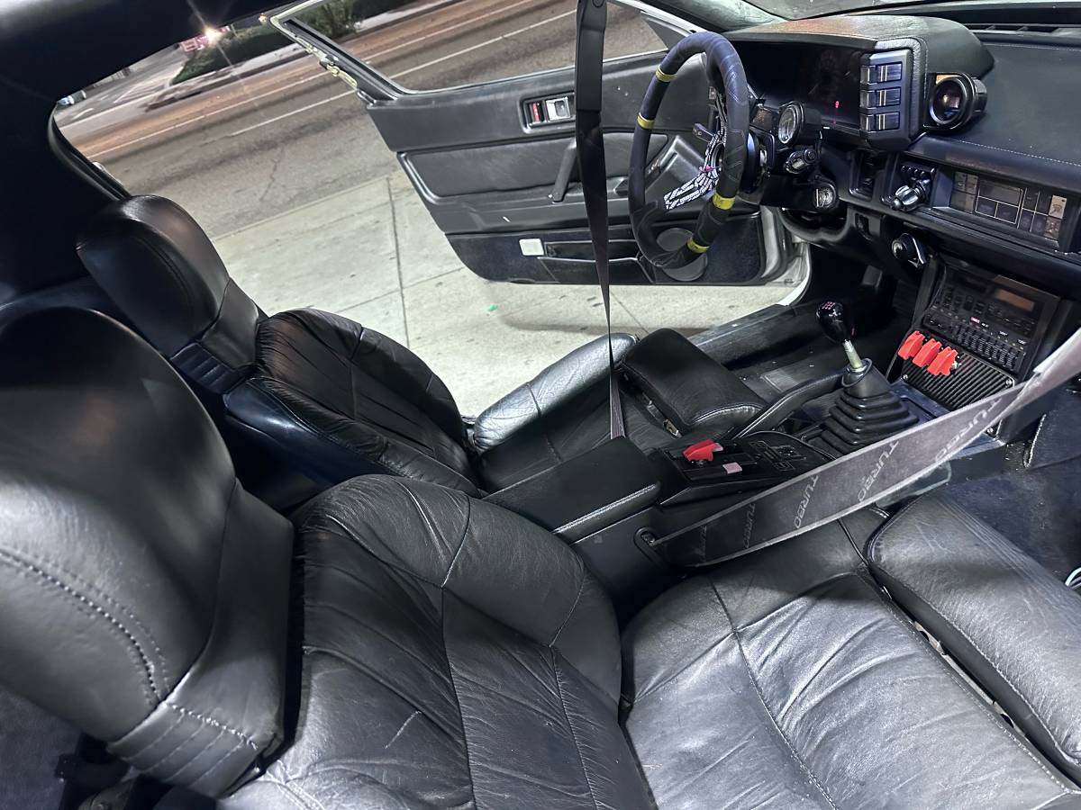 Mitsubishi-starion-1987-silver-1