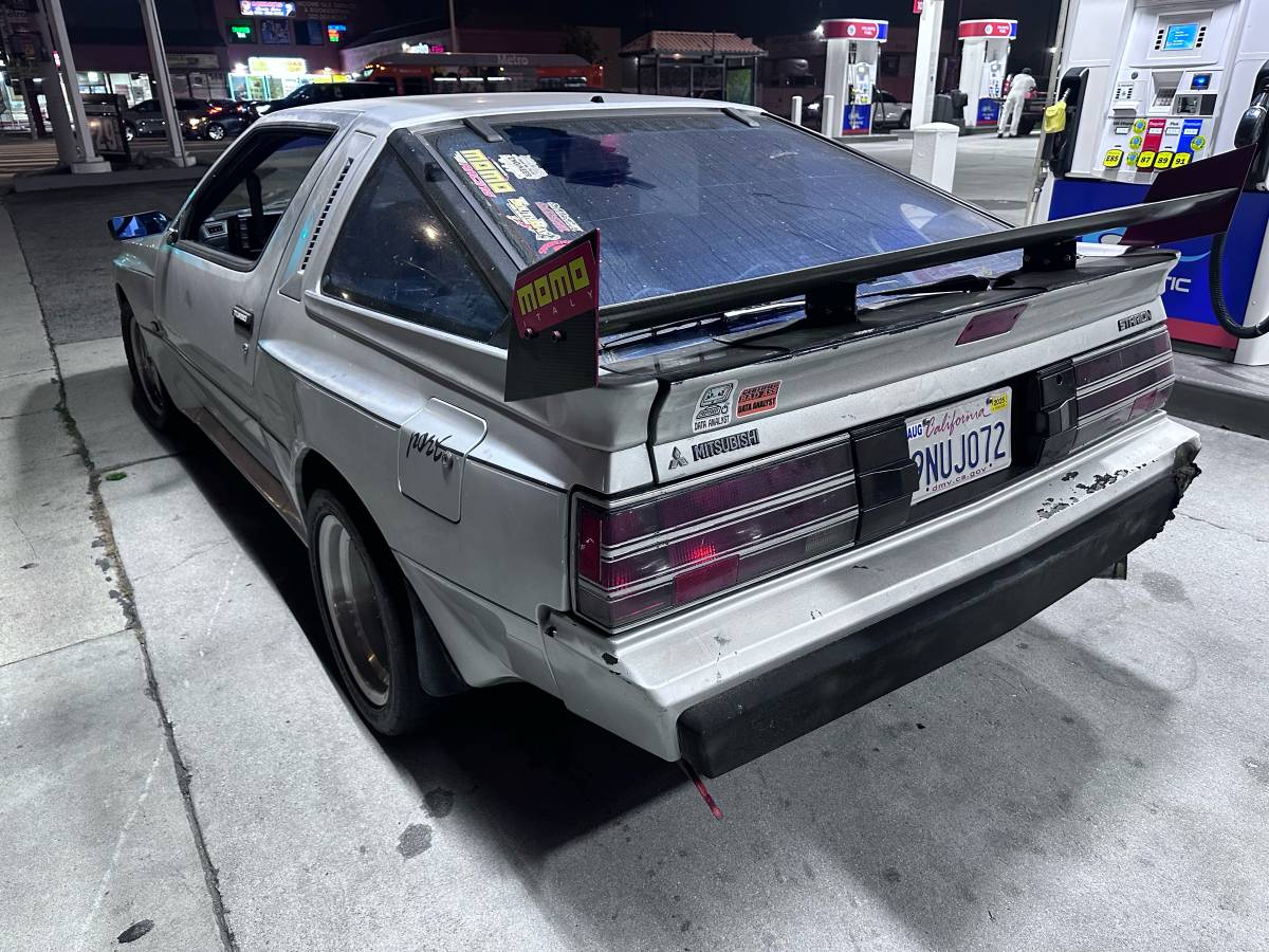 Mitsubishi-starion-1987-silver-12