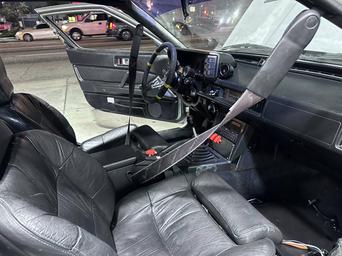 Mitsubishi-starion-1987-silver-13