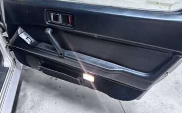 Mitsubishi-starion-1987-silver-2