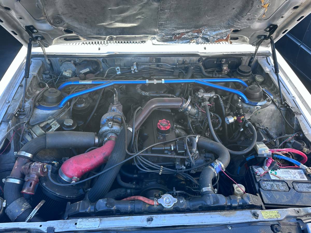 Mitsubishi-starion-1987-silver-2