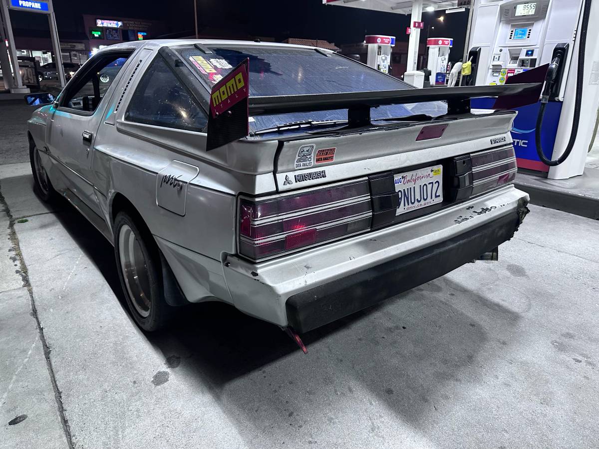 Mitsubishi-starion-1987-silver-4