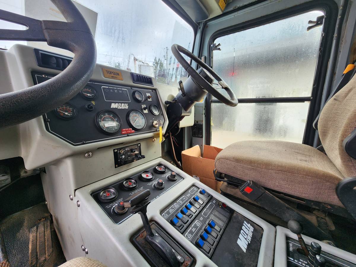 Mobil-sweeper-left-amp-right-hand-drive-diesel-1995-white-11