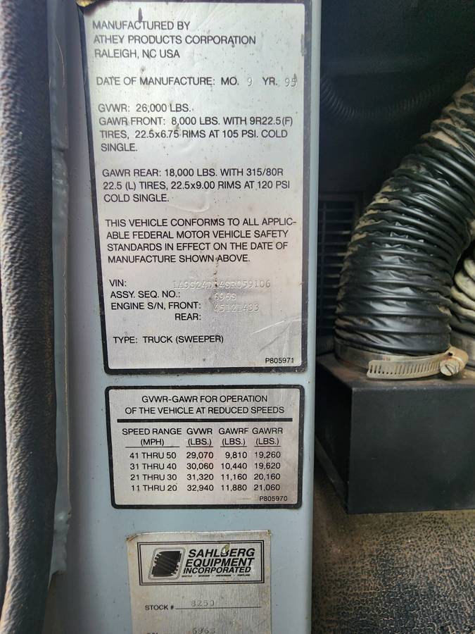 Mobil-sweeper-left-amp-right-hand-drive-diesel-1995-white-13