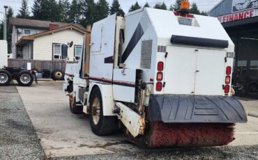 Mobil-sweeper-left-amp-right-hand-drive-diesel-1995-white-6