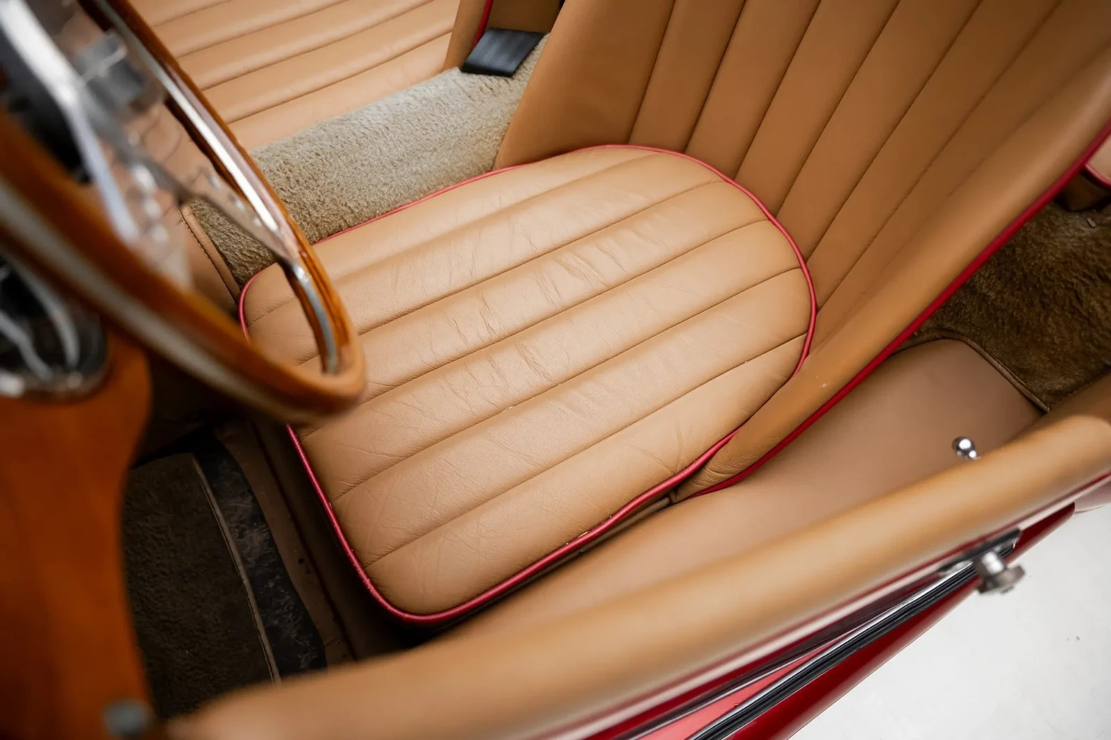 Morgan-Plus-Four-1966-Convertible-28