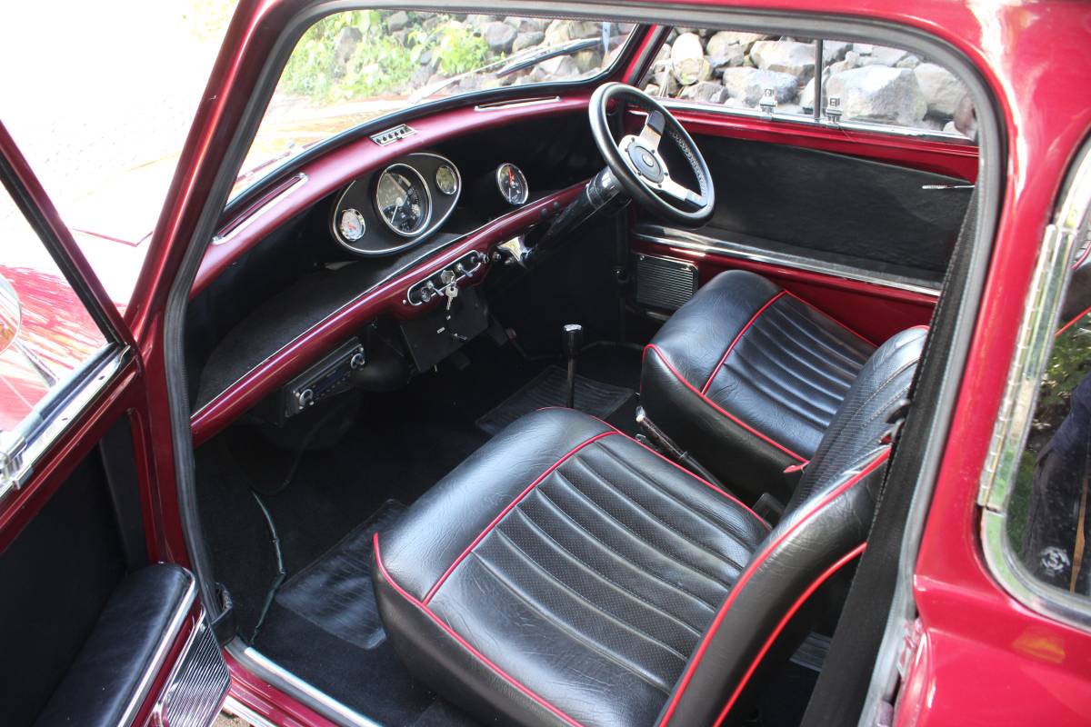 Morris-mini-cooper-s-1966-red-13