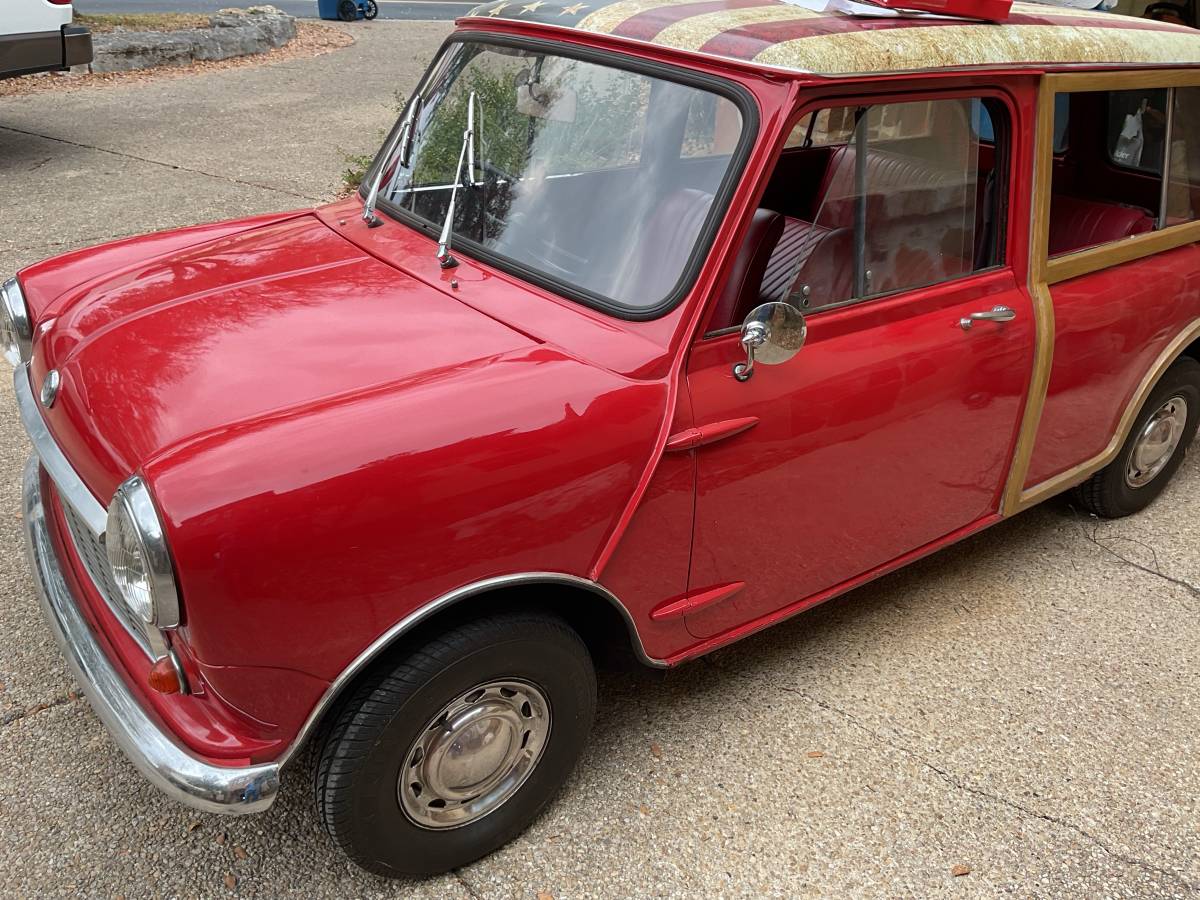 Morris-mini-traveler-mkii-1967-red-5