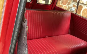 Morris-mini-traveler-mkii-1967-red-7