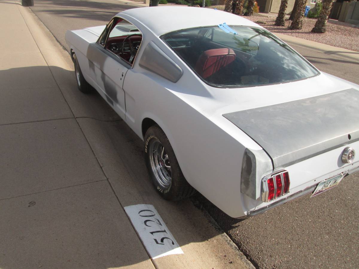 Mustang-fastback-1965