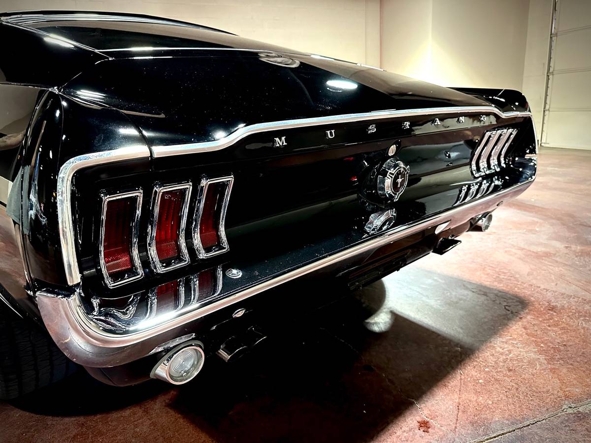 Mustang-fastback-22-1967-1