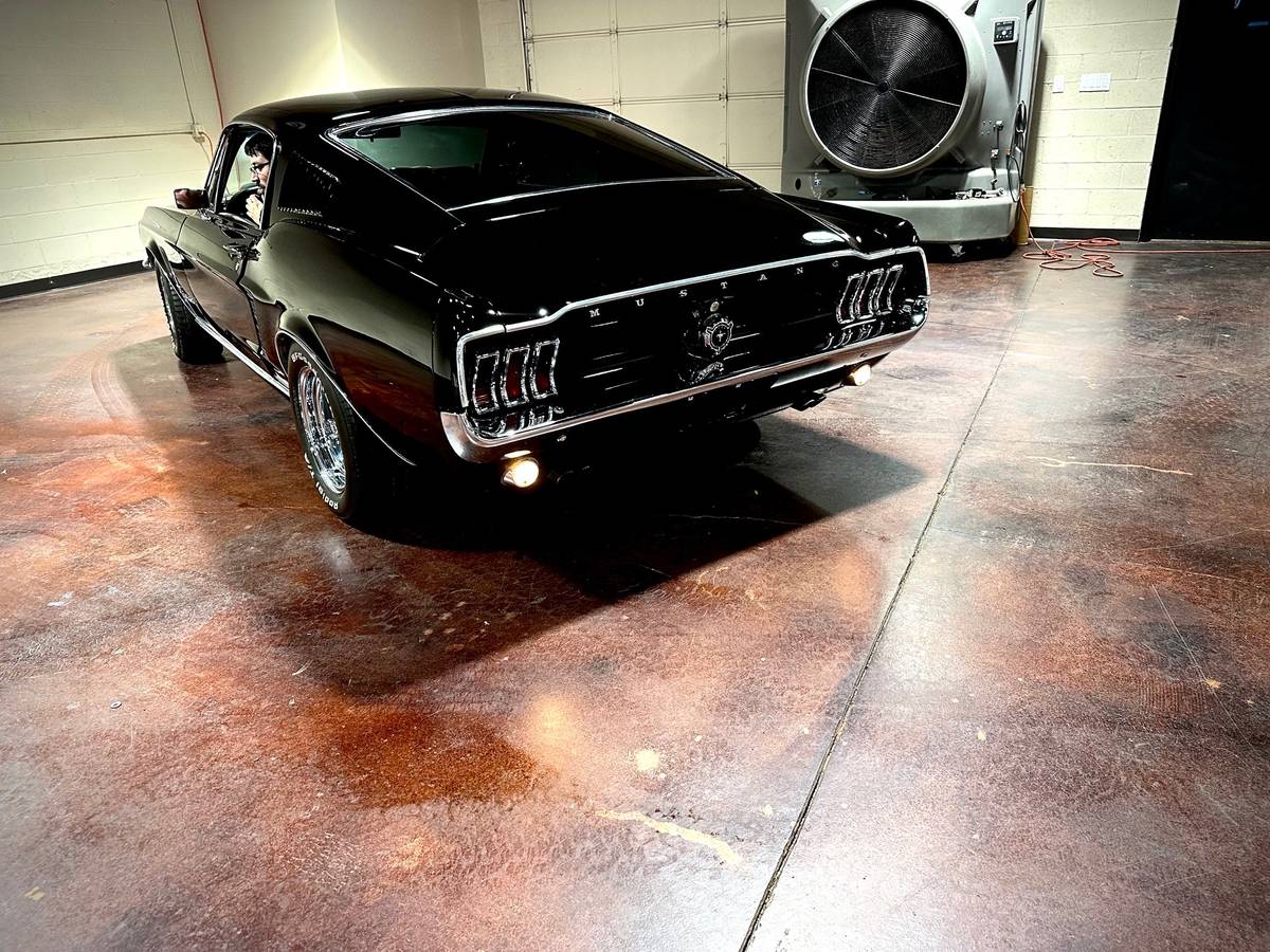 Mustang-fastback-22-1967-17
