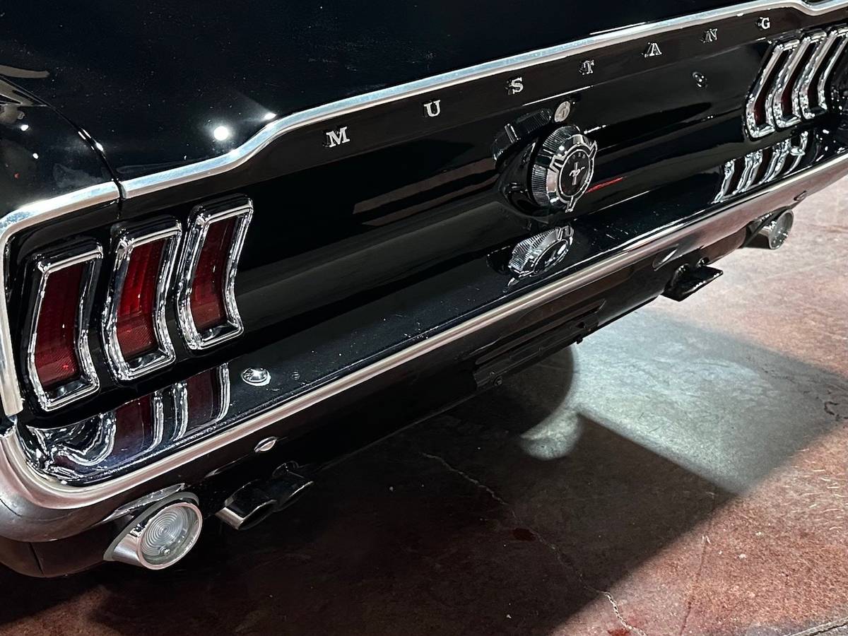 Mustang-fastback-22-1967-19