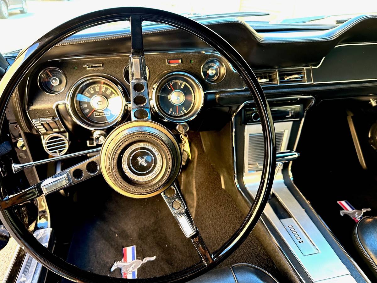 Mustang-fastback-22-1967-21