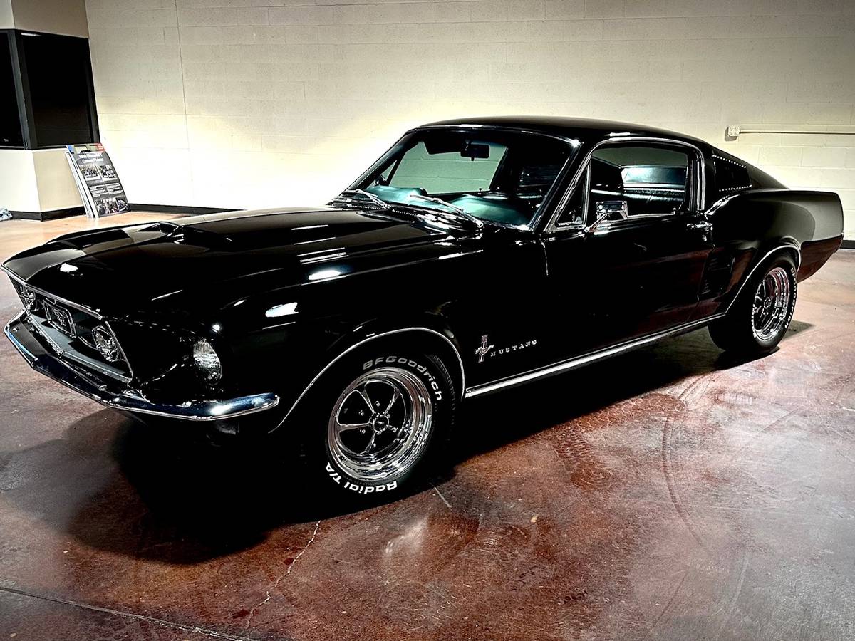 Mustang-fastback-22-1967-6