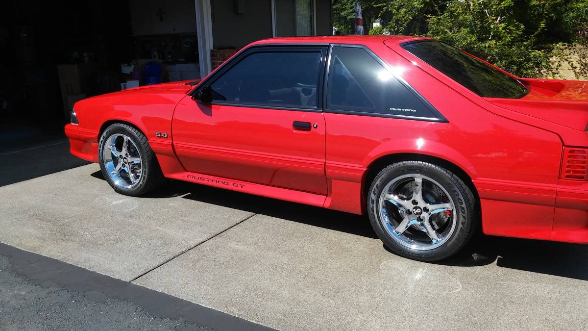 Mustang-gt-1992-red-1