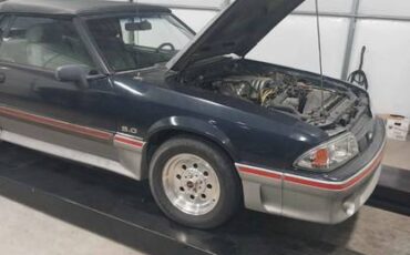 Mustangs-gt-convertible-1988-blue-1