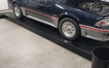 Mustangs-gt-convertible-1988-blue-4