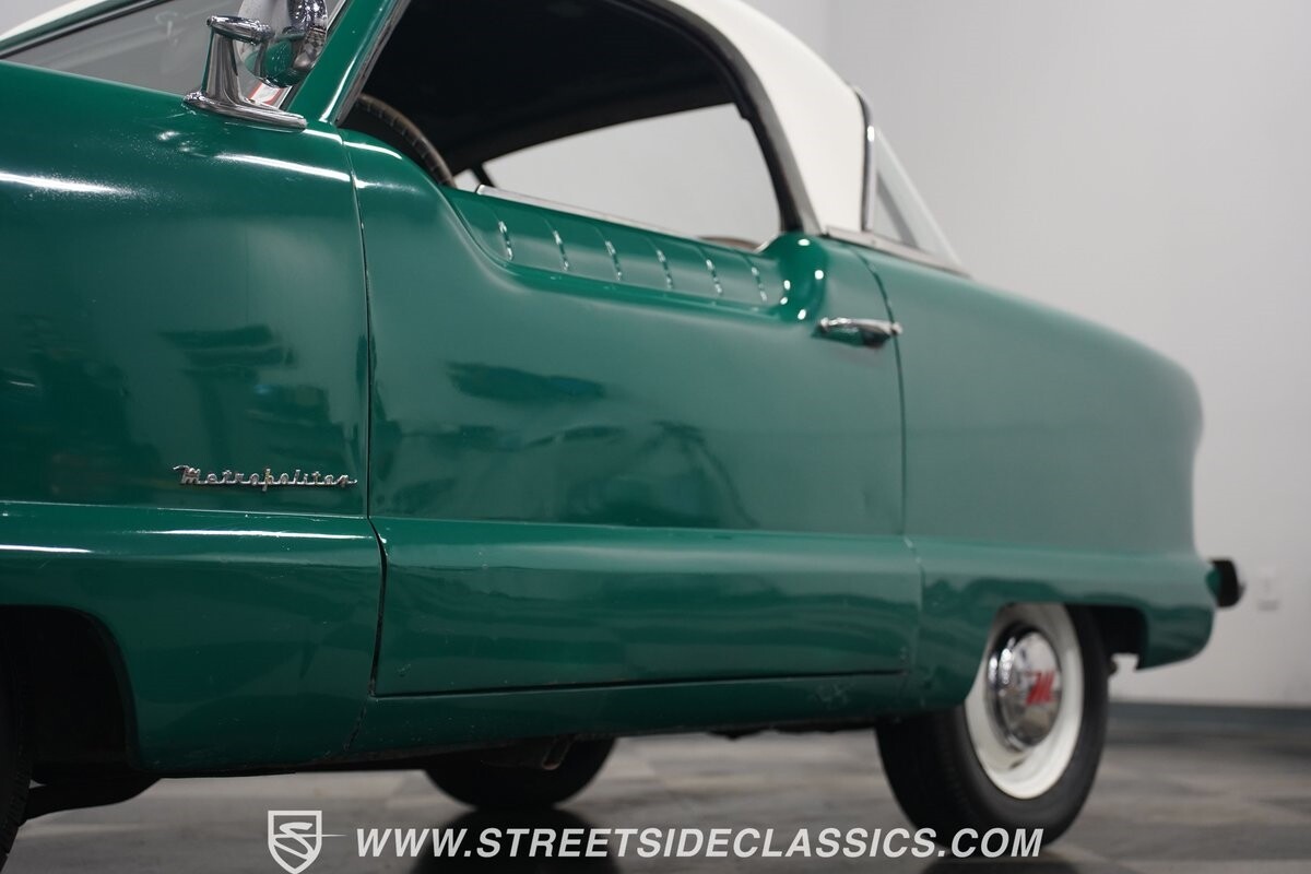 Nash-Metropolitan-1954-Coupe-25