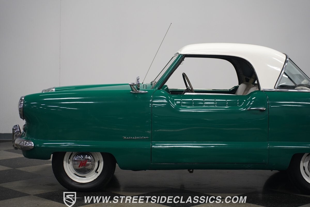 Nash-Metropolitan-1954-Coupe-26