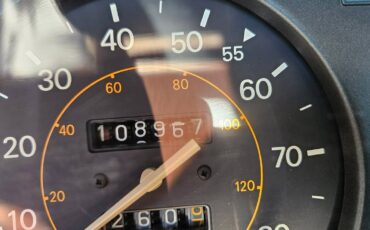 Nissan-280-zx-1983-10