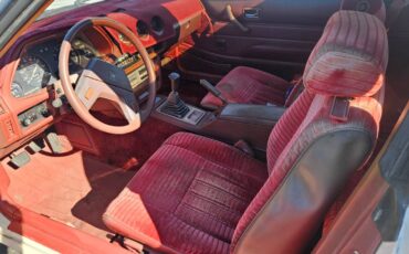 Nissan-280-zx-1983-4