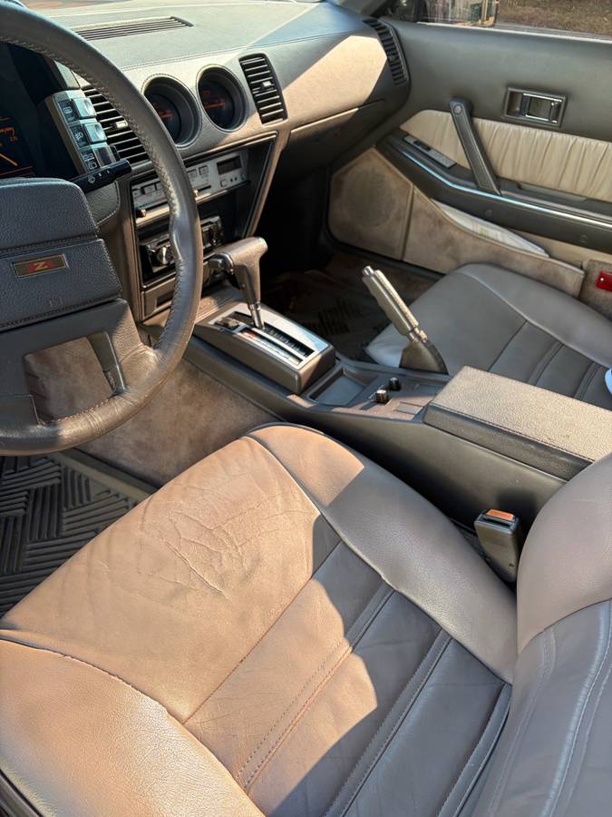 Nissan-300zx-1985-brown-4