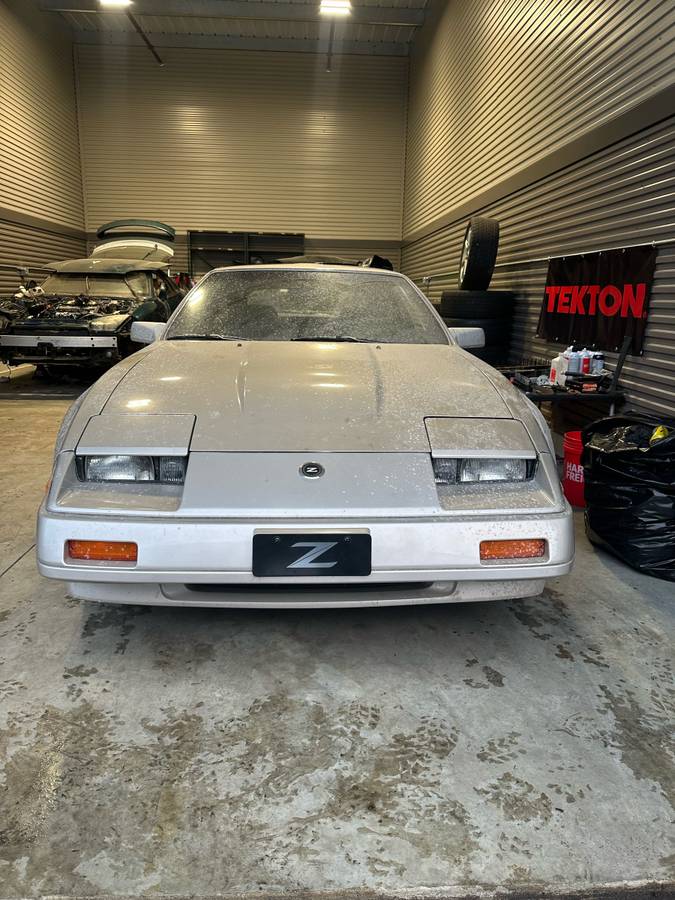 Nissan-300zx-1986-brown