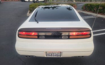 Nissan-300zx-1992-white-8