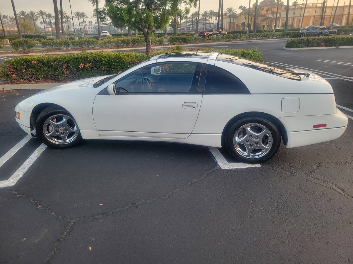 Nissan-300zx-1992-white-9