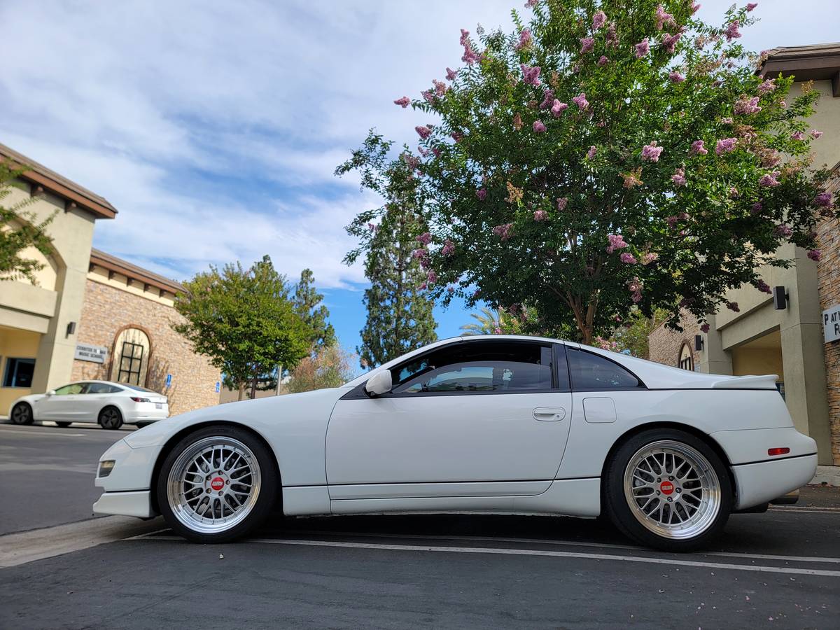 Nissan-300zx-twin-turbo-1991-white-2