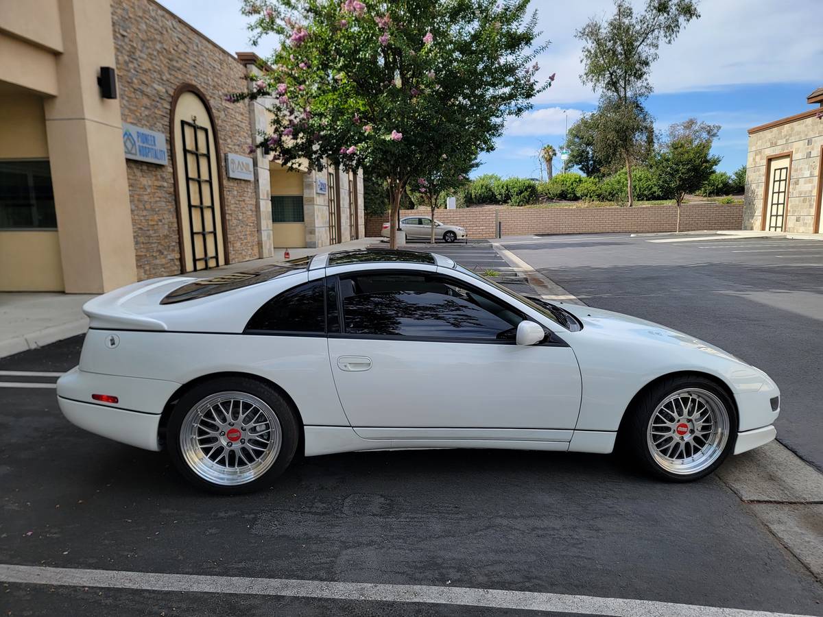 Nissan-300zx-twin-turbo-1991-white-3