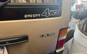 Nissan-caravan-homy-diesel-1990-grey-15