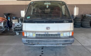 Nissan-caravan-homy-diesel-1990-grey-3
