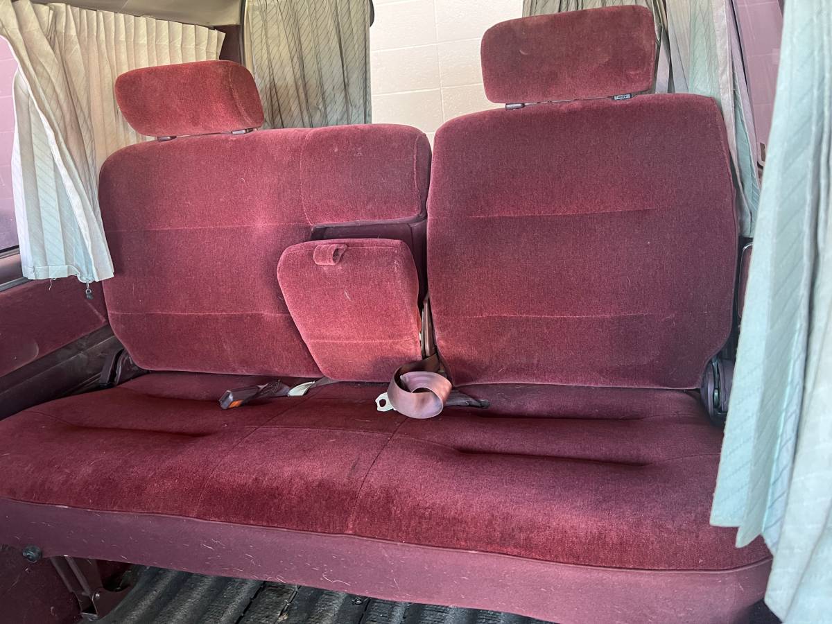 Nissan-caravan-homy-diesel-1990-grey-6