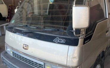 Nissan-caravan-homy-diesel-1990-grey-8