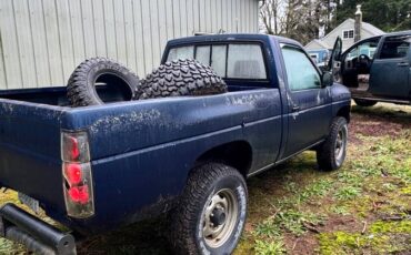 Nissan-d21-hardbody-1988-blue-7