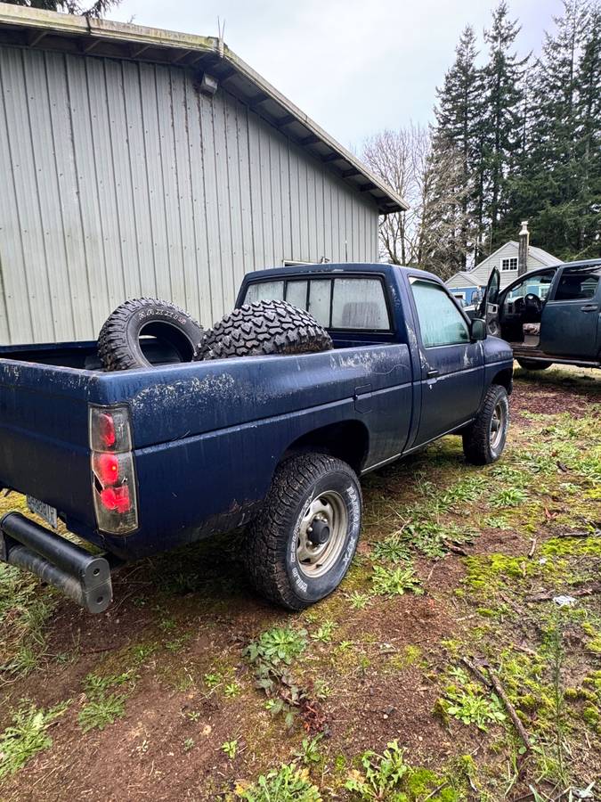 Nissan-d21-hardbody-1988-blue-7