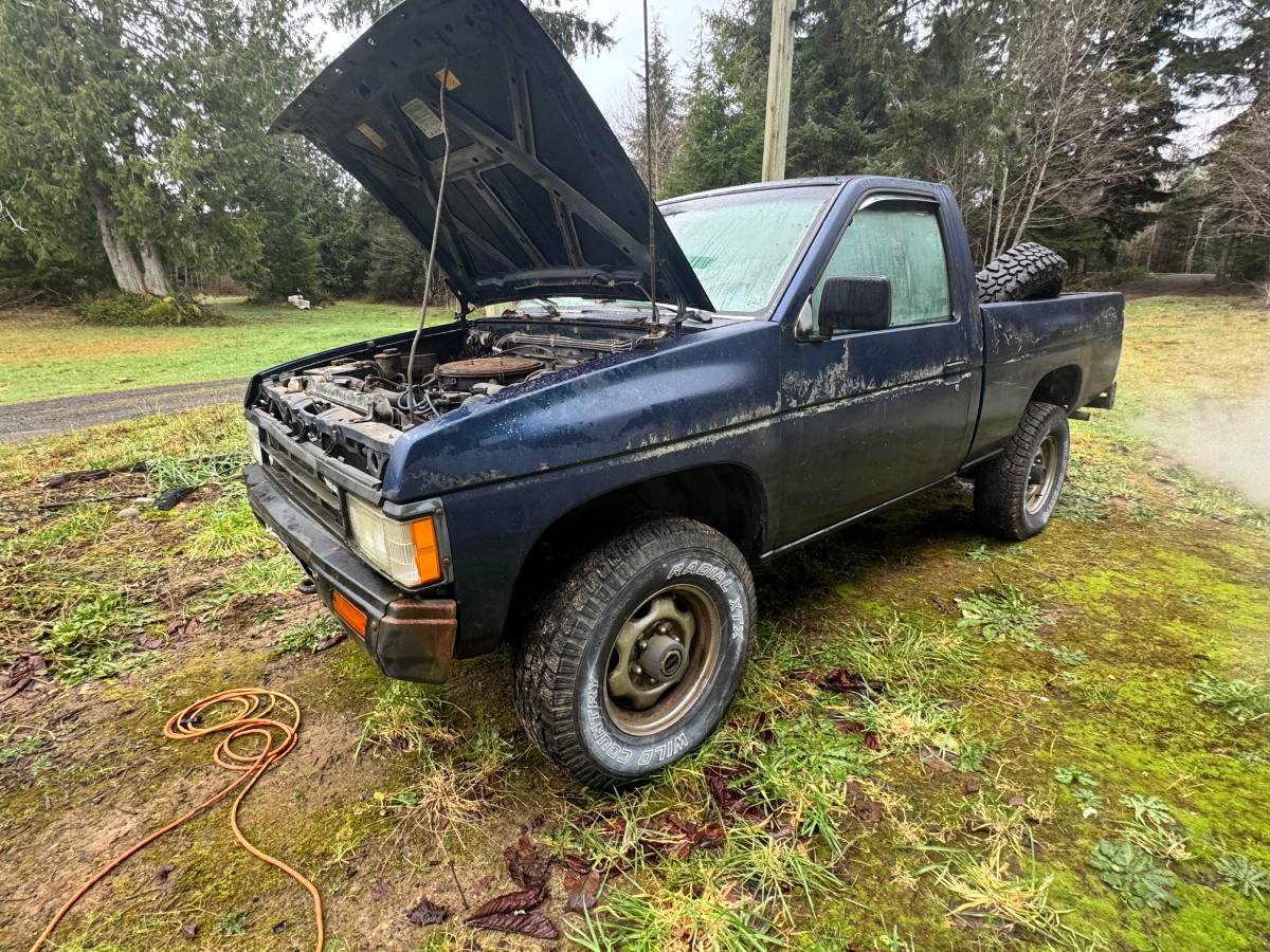 Nissan-d21-hardbody-1988-blue-8