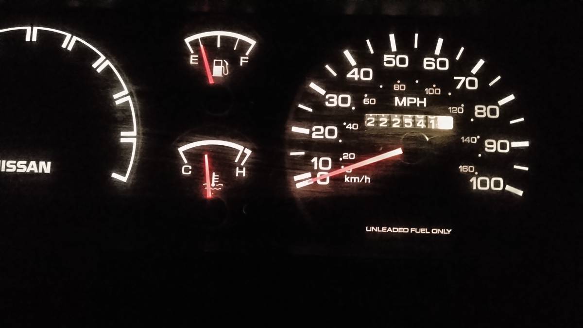 Nissan-d21-hardbody-1993-black-2