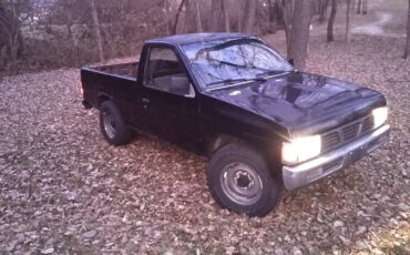 Nissan-d21-hardbody-1993-black