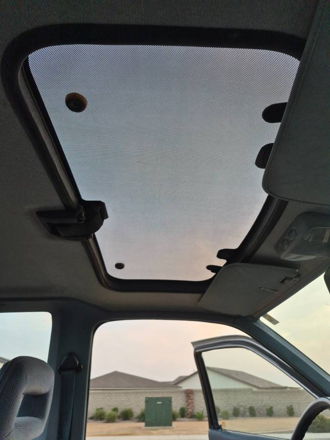 Nissan-d21-hardbody-1993-silver-4