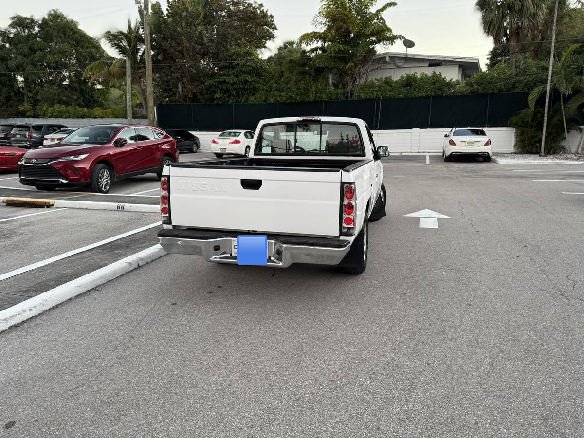 Nissan-d21-hardbody-1996-5