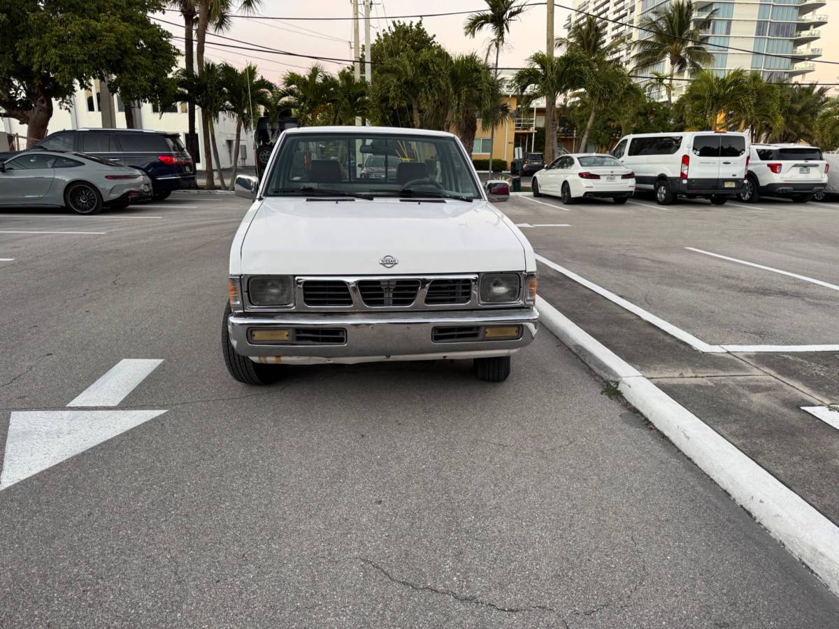 Nissan-d21-hardbody-1996-6
