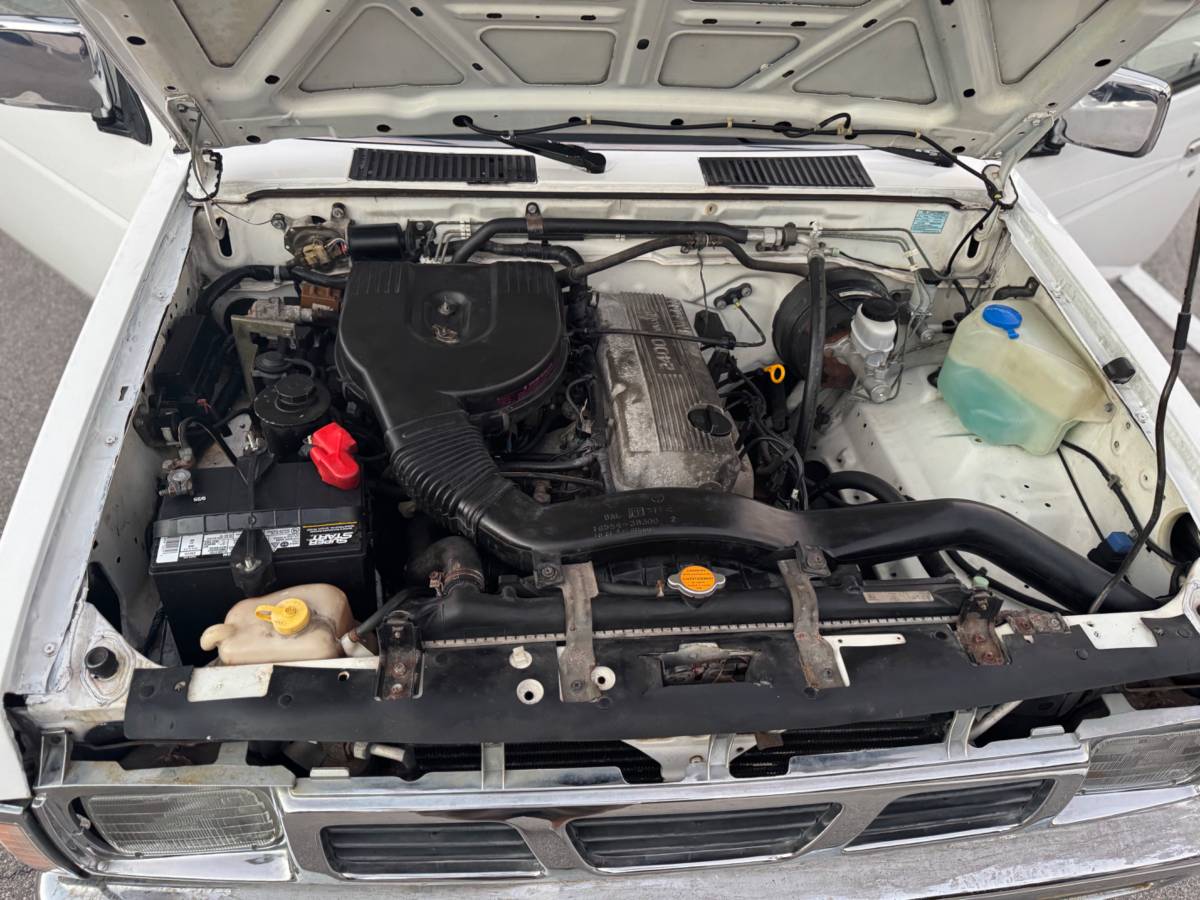 Nissan-d21-hardbody-1996-7