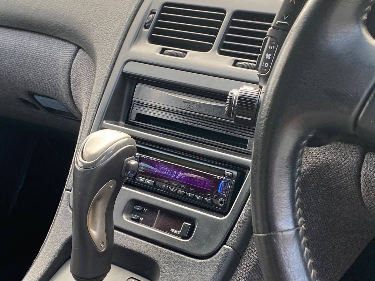 Nissan-fairlady-z-1990-white-15