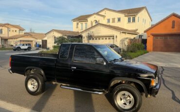 Nissan-hardbody-1993-1